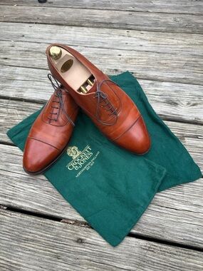 Crockett & Jones Men’s Cap-Toe Oxford in Tan Leather